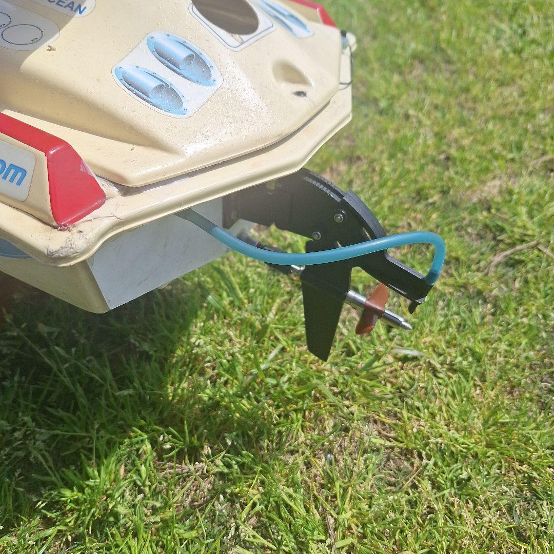 京商エンジンボート