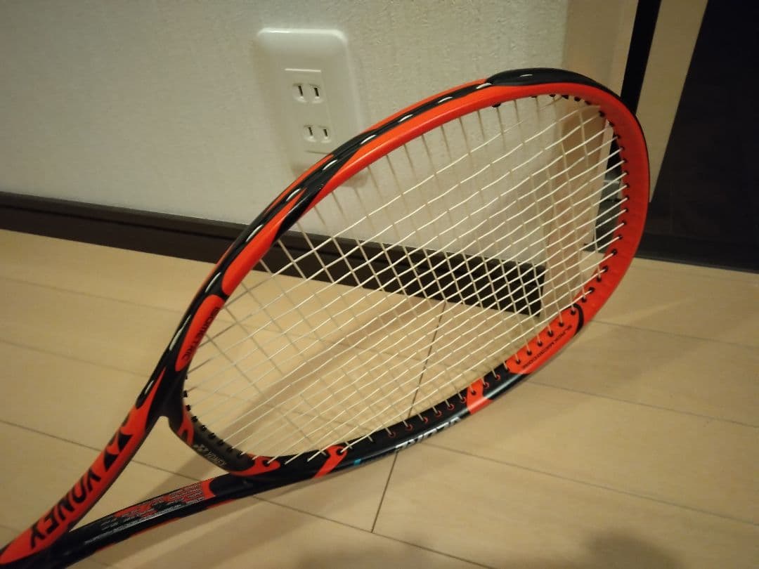 新品同様！YONEX VCORE Tour F 硬式用テニスラケット
