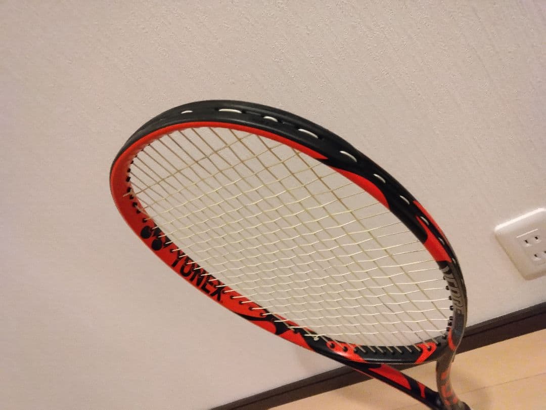新品同様！YONEX VCORE Tour F 硬式用テニスラケット