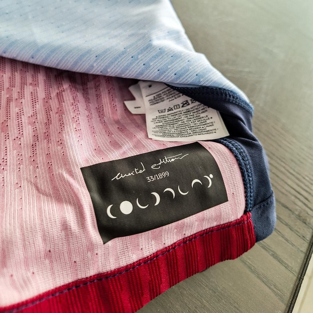 【販売1/24まで】FCバルセロナ X Coldplay 数量限定ユニフォーム