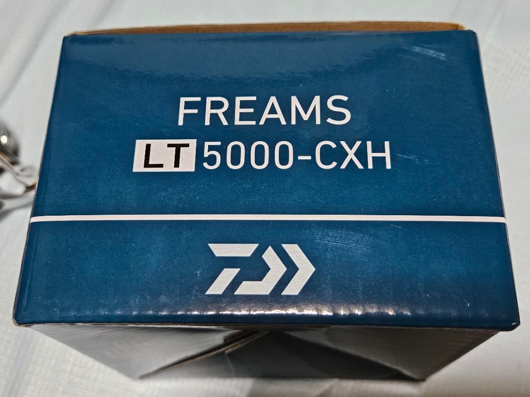 G*R様 DAIWA FREAMS LT5000-CXH リール 箱、説明書あり