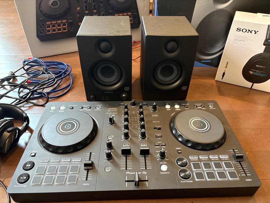 Pioneer DDJ-FLX4＋スピーカーとモニターヘッドフォンセット
