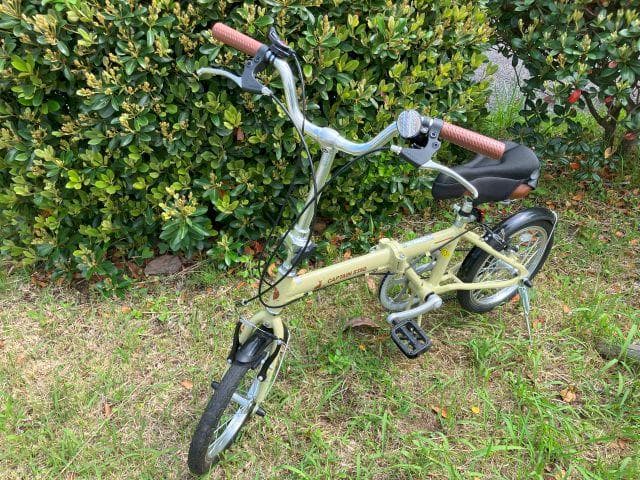 【32】新品同様 CAPTAIN STAG折りたたみ16インチ 外装6段