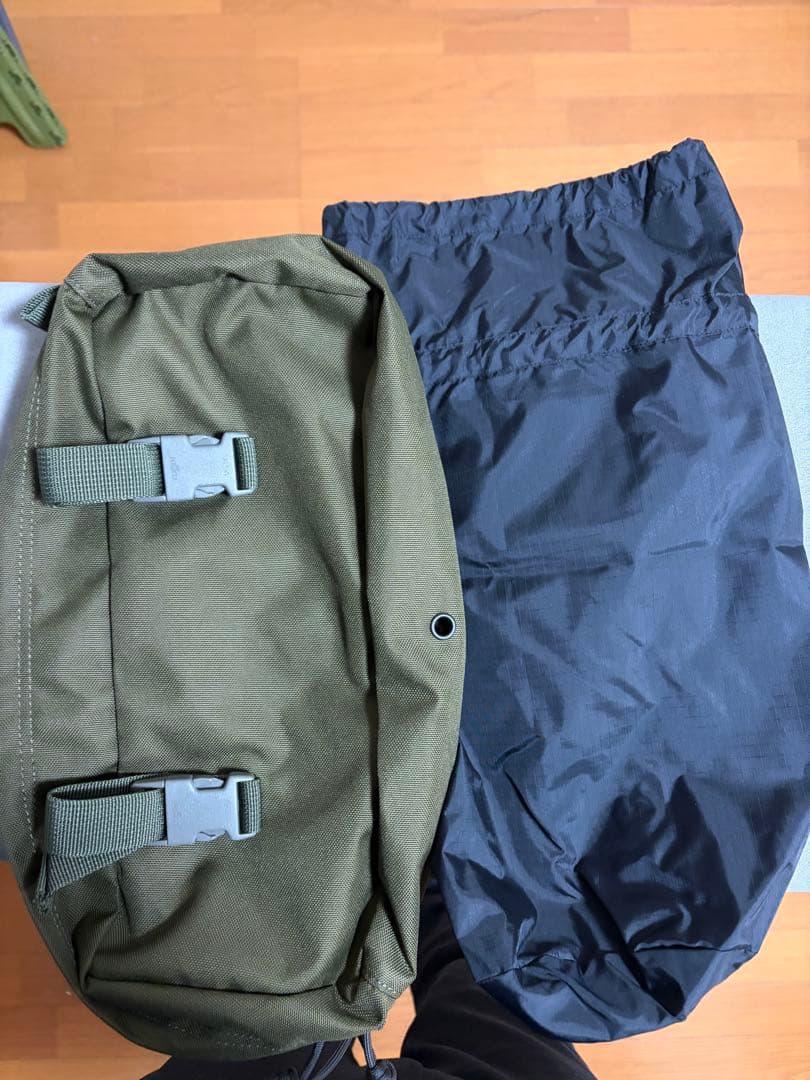 モンベルGORE-TEX カモワッチ レインスーツ