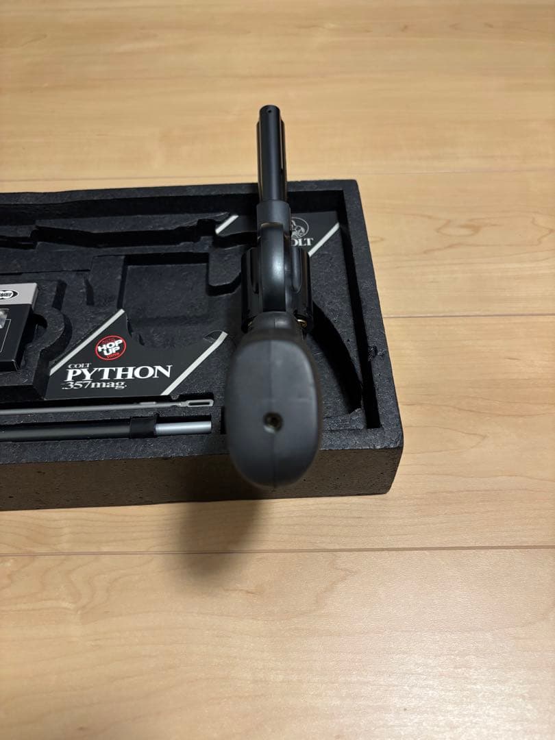 東京マルイ　コルト パイソン 357マグナム　4インチ　ASGK認証