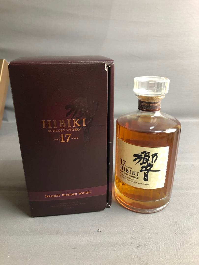 ◇【未開封】響　17年　HIBIKI SUNTORY WHISKY 箱付き