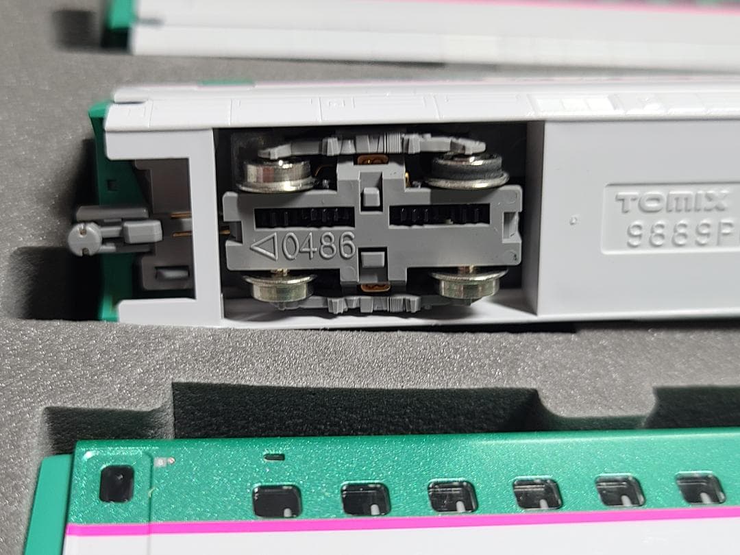 トミックス　98910 E5系東北新幹線　はやぶさ　限定品　室内灯付