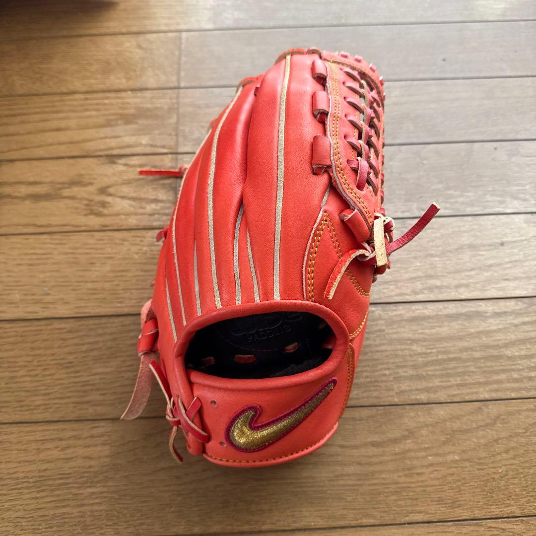 Nike SHADO 軟式グローブ オレンジ