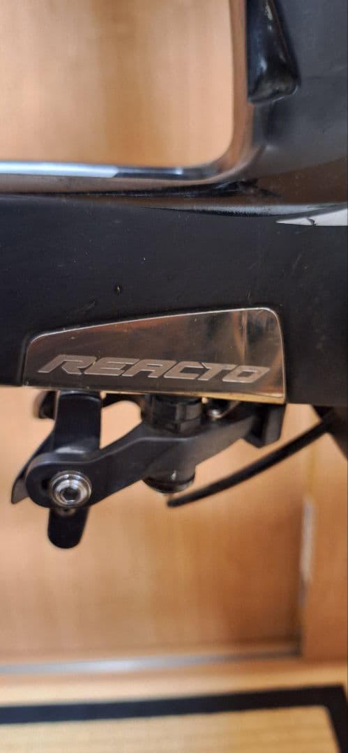 MERIDAリアクト8000 2018年モデル Ｓサイズ　ハンドル　クランク