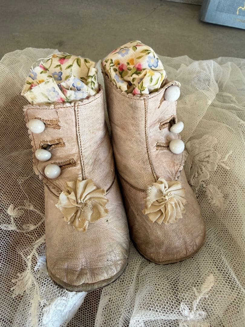 フランスアンティーク激レア淡いピンクレザーベビーブーツ