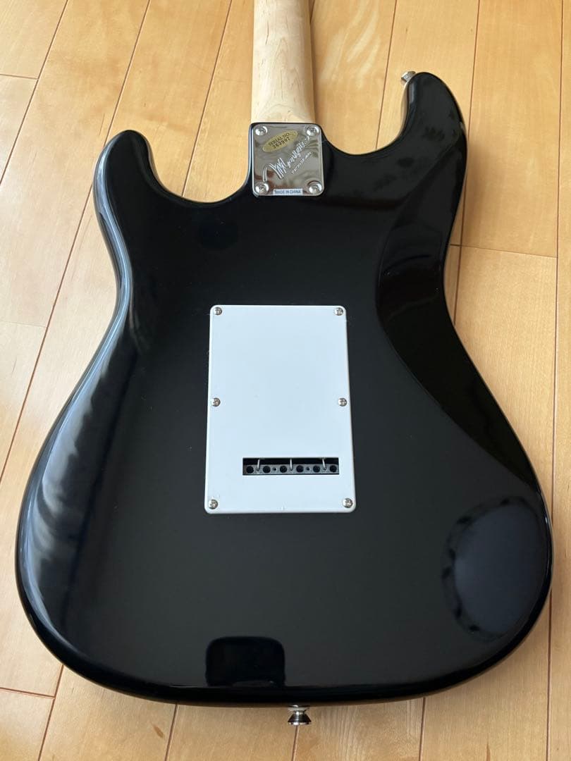 Mavis MST-200 エレキギター　イシバシ楽器