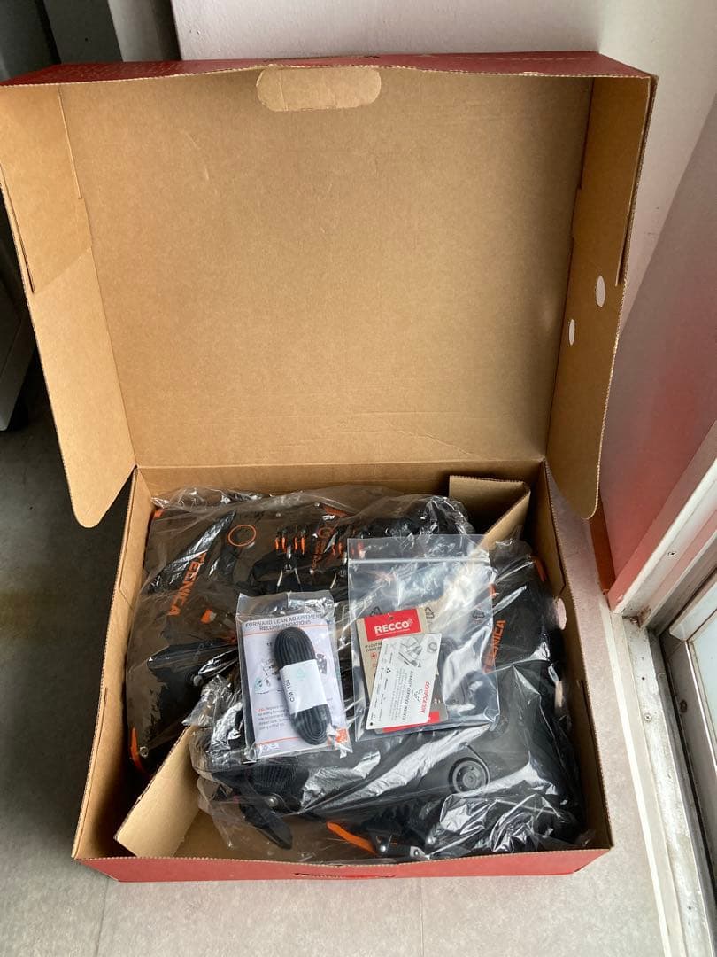 【使用1回】未成形 テクニカ ZERO G TOUR SCOUT 25〜25.5