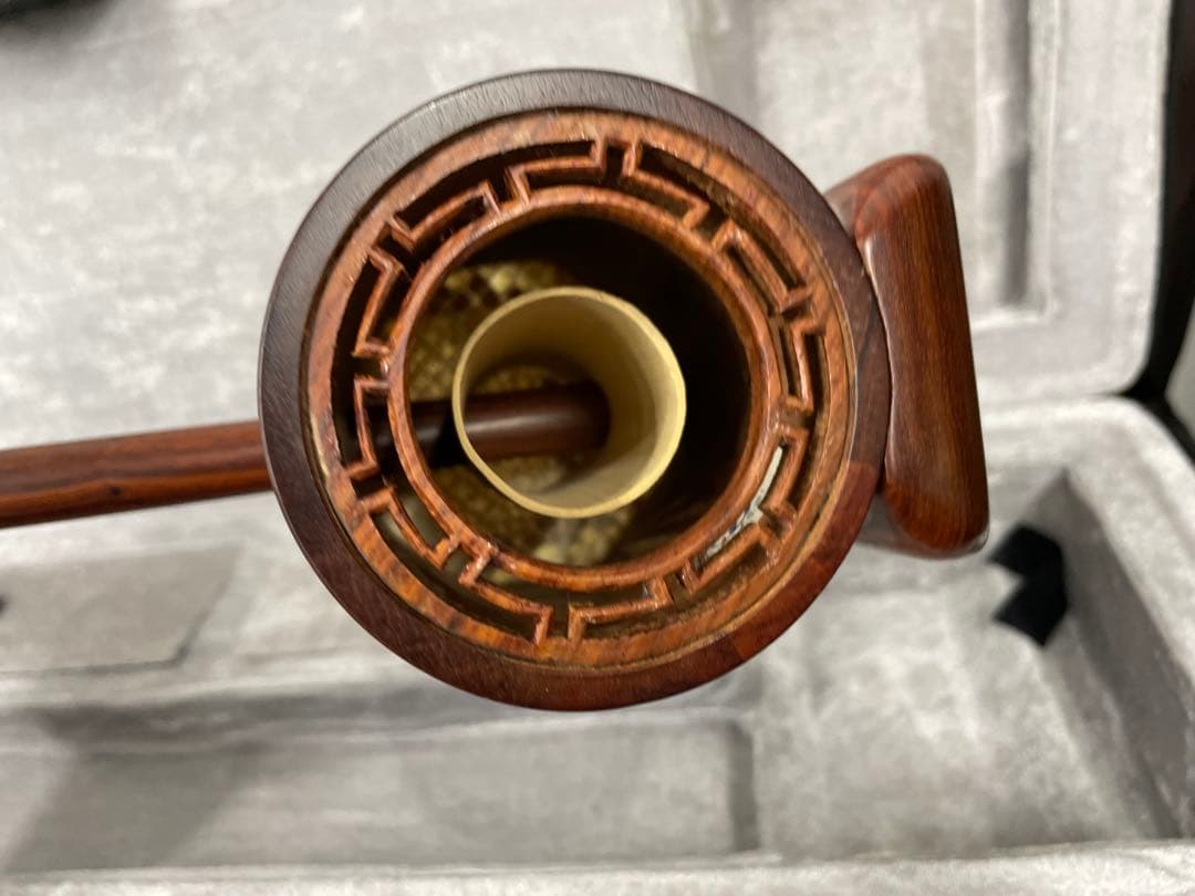 現状品　ケース付き　二胡　ヘビ皮　花梨木　弦楽器