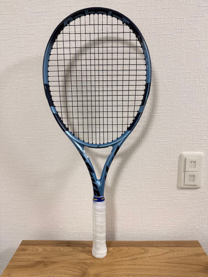 バボラピュアドライブ2025（グリップ4） 硬式テニスラケット