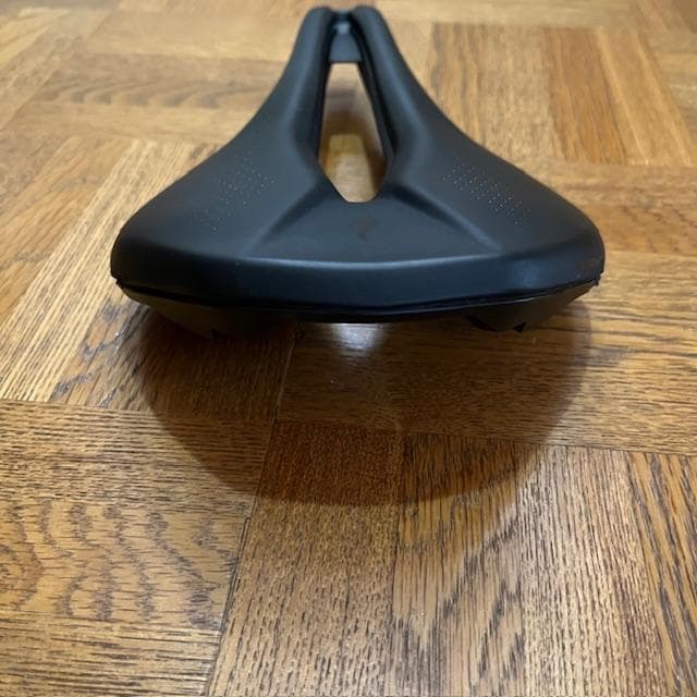 Specialized スペシャライズド パワーエキスパート サドル 143