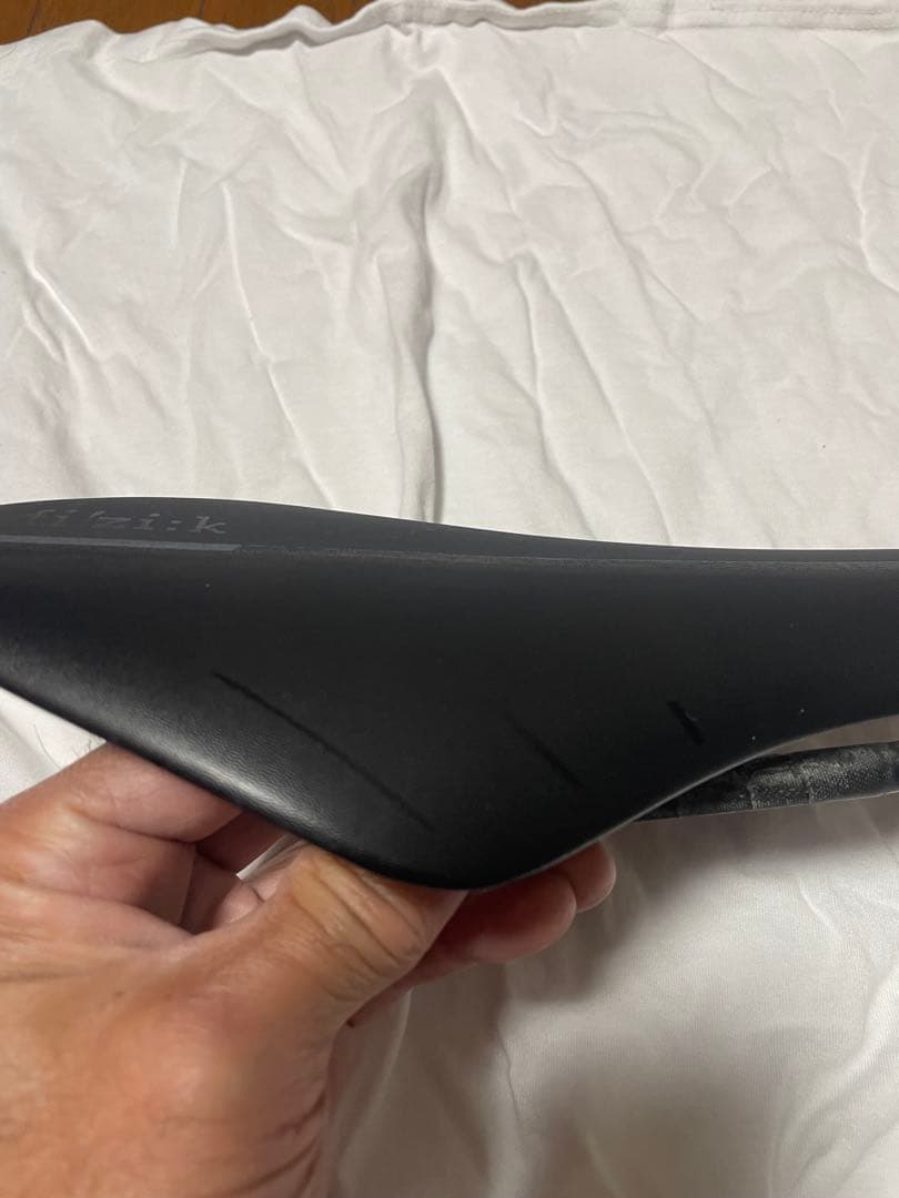 フィジーク　カーボンサドル　シートポスト　セット