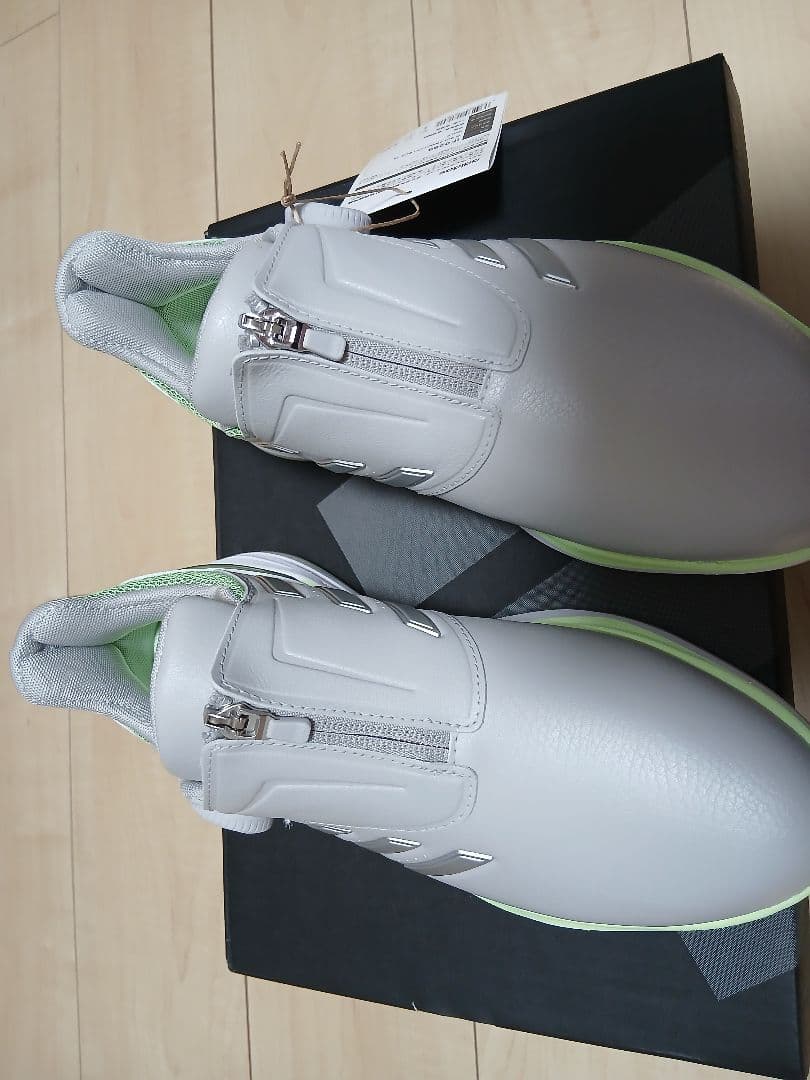 アディダスゴルフシューズ２３cm
