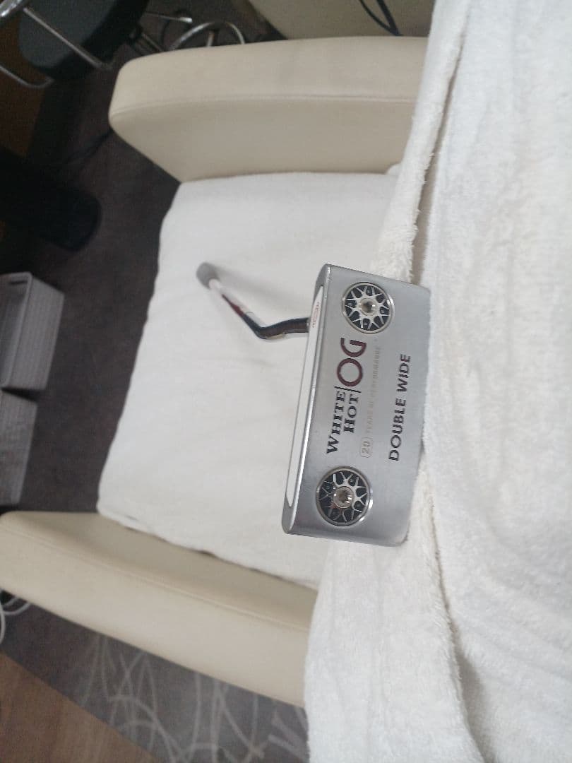 Odyssey White Hot OG Double Wide パター