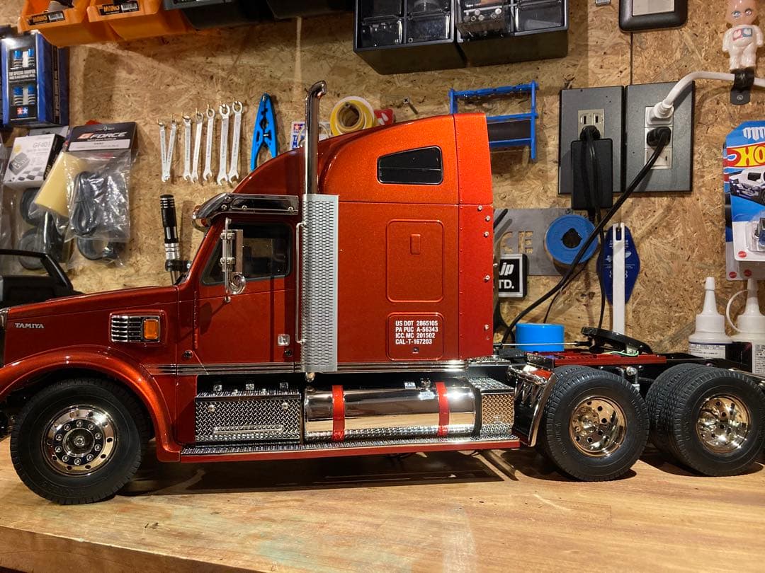 M様納車待ち　タミヤ　ナイトハウラーカスタム　フルオペ　サキールオレンジ