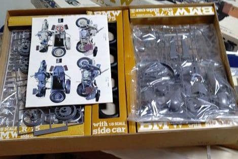 バンダイ1/8    R/75・サイドカー