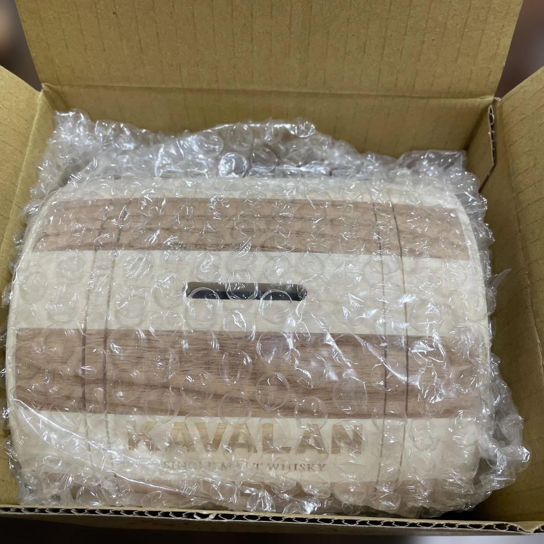 KAVALAN シングルモルトウイスキー 樽型貯金箱