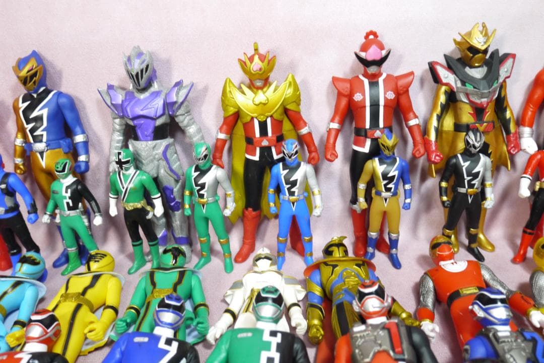 スーパー戦隊シリーズ　ソフビヒーロー　など　180体