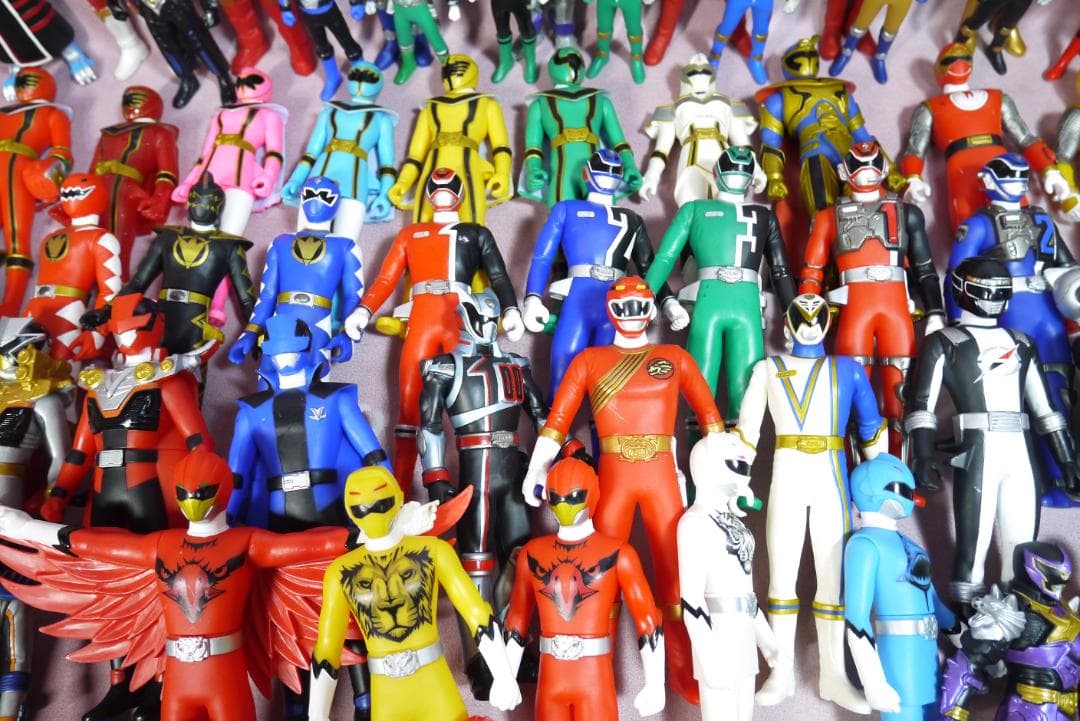 スーパー戦隊シリーズ　ソフビヒーロー　など　180体