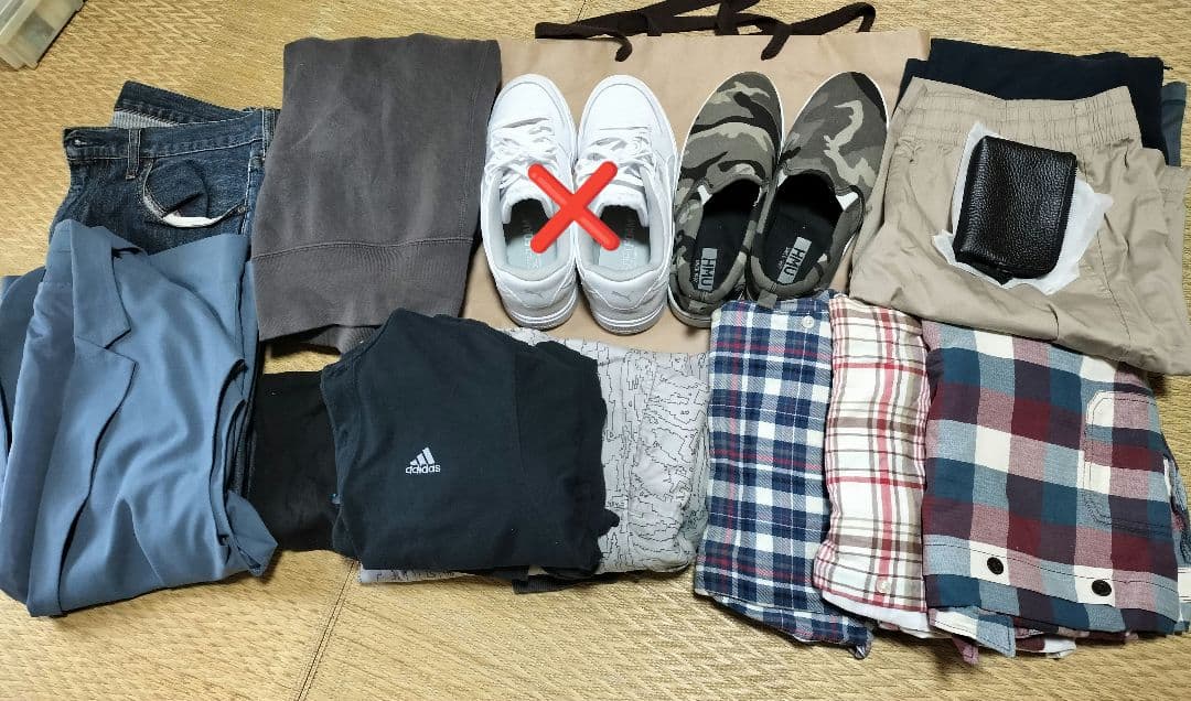 ポケモンカード　メイのはげましsar　古着まとめ売り　スニーカー　アディダス