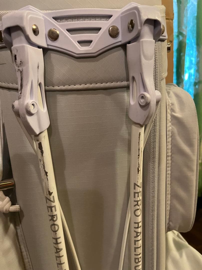 ZERO HALLIBURTON 軽量キャディバッグ ライトグレー