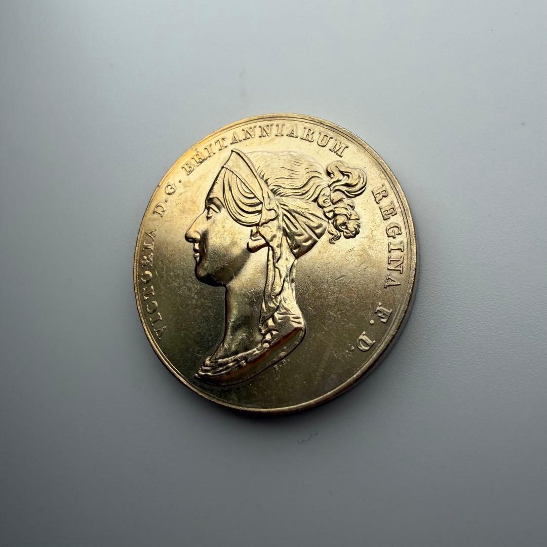 古銭　イギリス領インド（British India）ヴィクトリア女王肖像ルピー