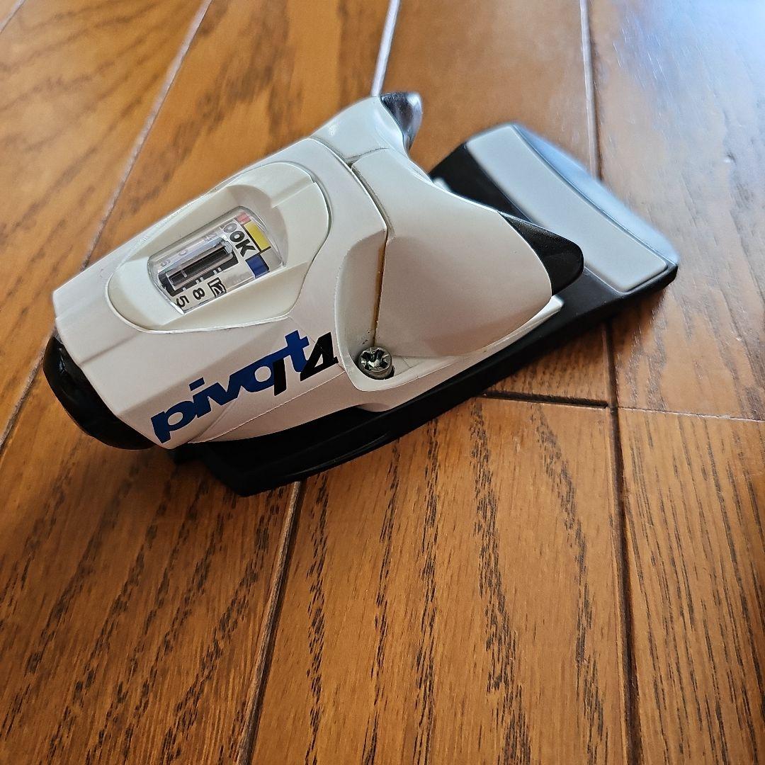 新品　P14　モーグル用　ホワイト　LOOK PIVOT