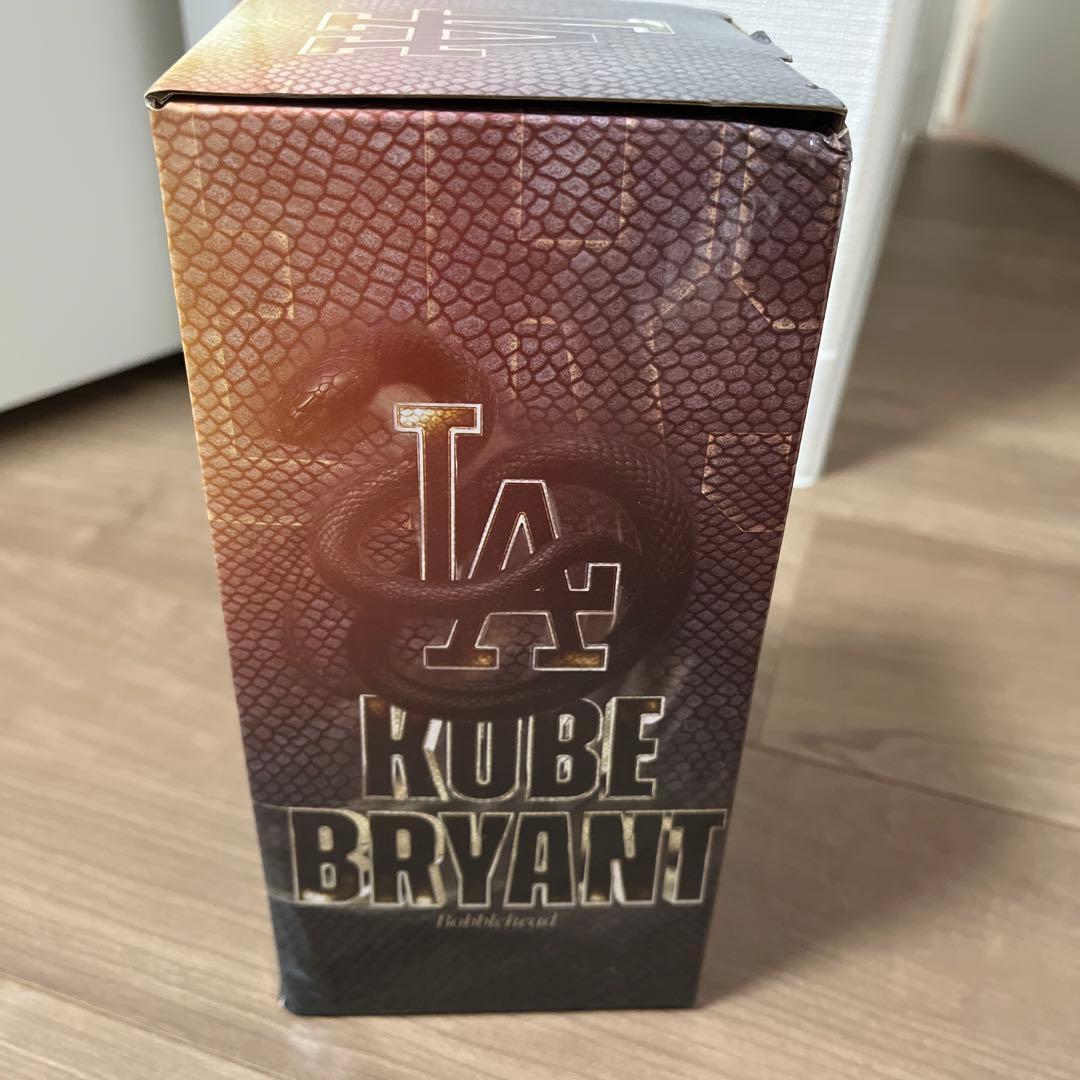 【非売品】8/8 球場配布品 コービー・ブライアント ドジャースボブルヘッド