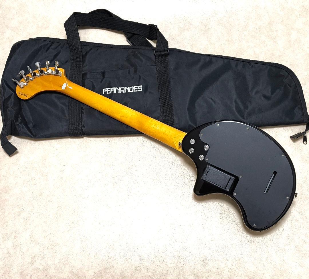 【美品】ZO-3 芸達者 3TS アンプ内蔵ミニギター ヘッドフォン端子付き！！