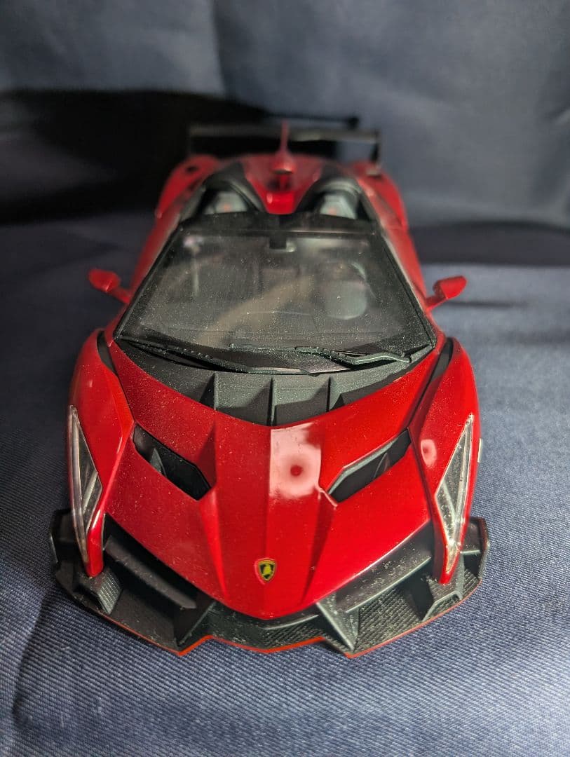 京商　1/18ミニカーLamborghini Veneno レッド
