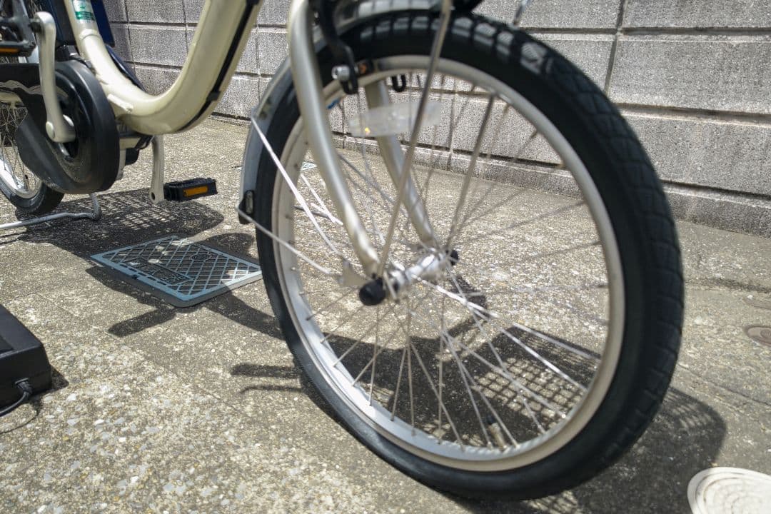 パナソニック電動アシスト自転車 クリーム色 バスケット付き