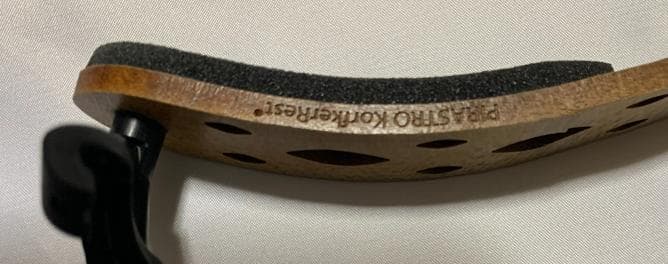 バイオリン肩当て　Pirastro KorfkerRest 4/4・ジャンク