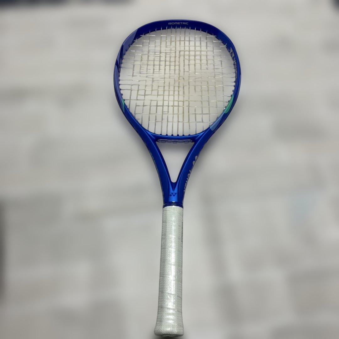 テニスラケット Ｅ-ZONE α新品未使用　2025年発売　ガット付き