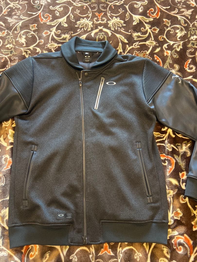 極美品 オークリー スカル ゴルフブルゾン ブラックXL