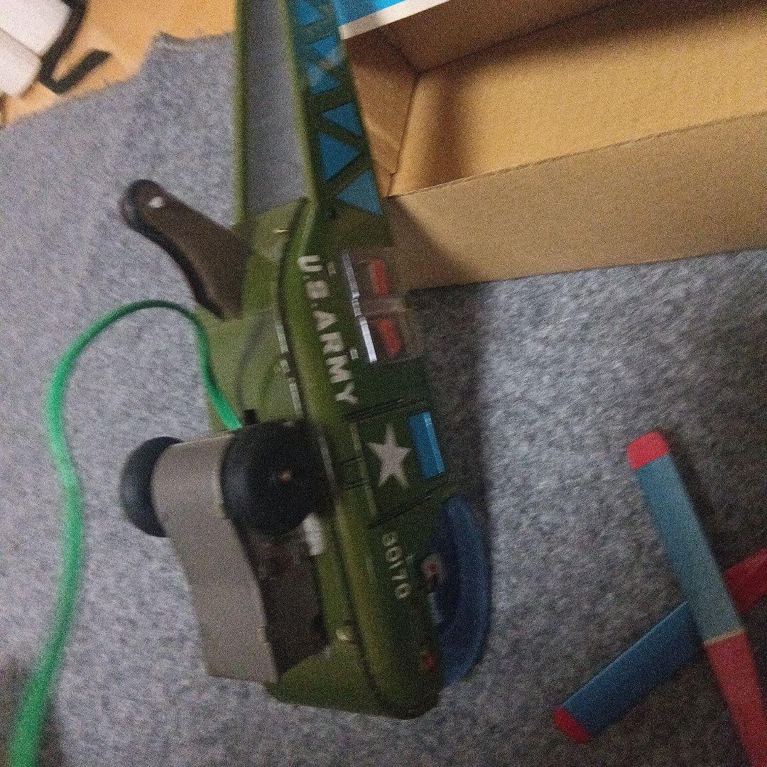 US ARMY ヘリコプター 動作可能 車輪付き