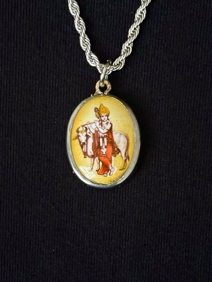 藤井風さん　クリシュナ〈イエロー〉オームペンダント⭐︎おまけつき