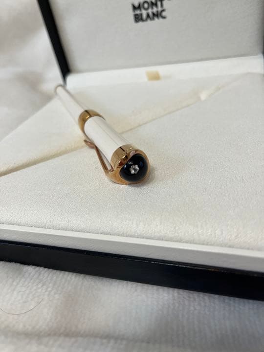 モンブラン　ダイヤ入り万年筆　限定　エトワール　ド　モンブラン　サンド