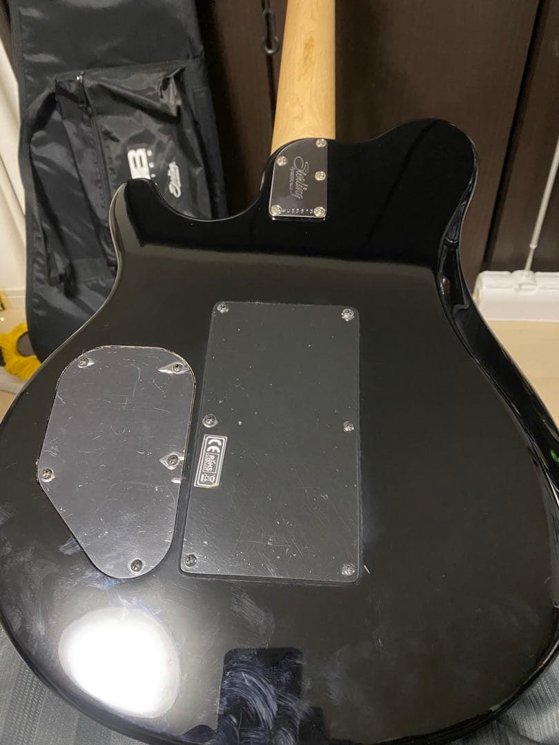 ギター Sterling by Music Man SUB AX4 TBK