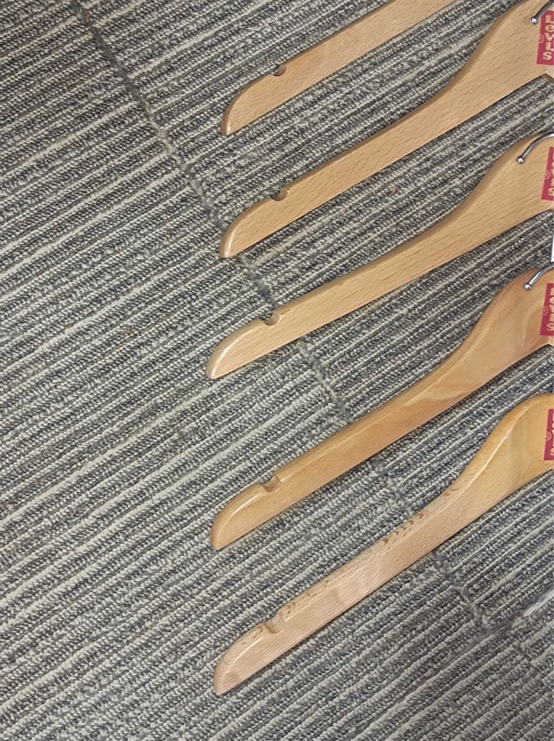 八5929【美品】Levis リーバイス 木製ハンガー10本セット