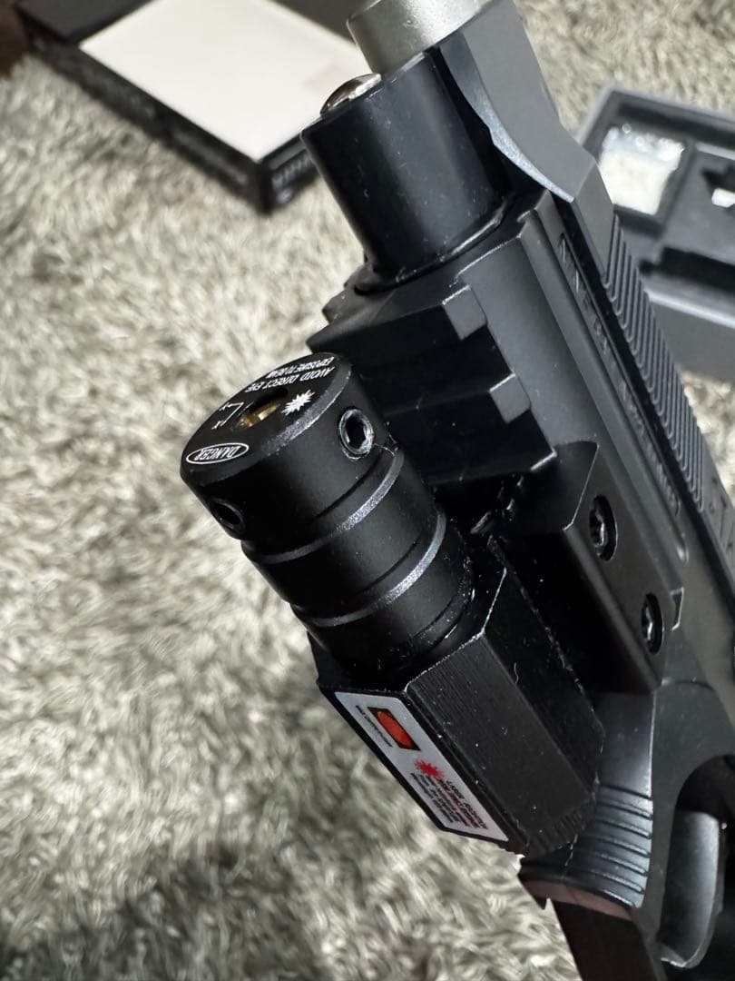 サムライエッジ ガスブローバック 東京マルイ レーザーサイト付き