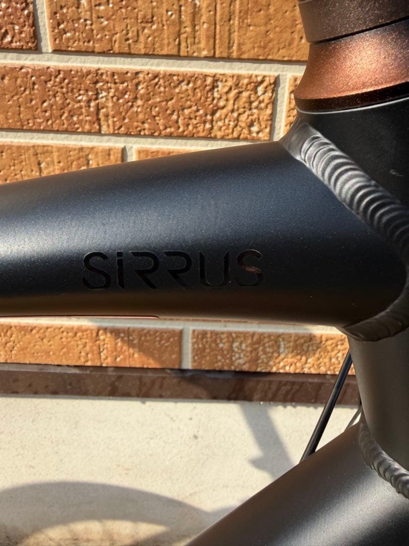 スペシャライズド　クロスバイクSirrus シラス　2.0 Ｌサイズ 2022年