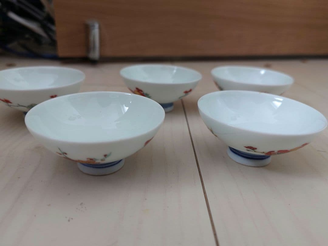 【限定価格】十三代 柿右衛門作 有田焼 酒器（酒注＋盃5）共箱付　真作保証