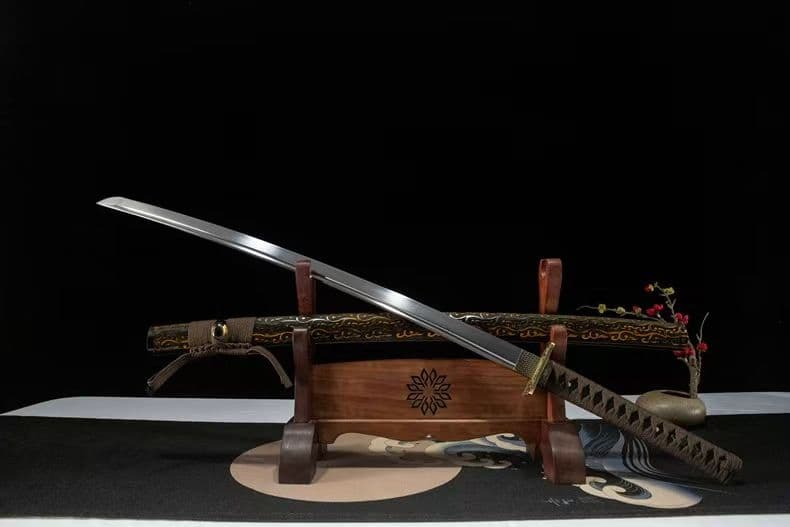 遊郭打刀 方形刀鍔 50 鋼刃 実木彫刻鞘全長 102cm 刃幅3.2cm日本刀