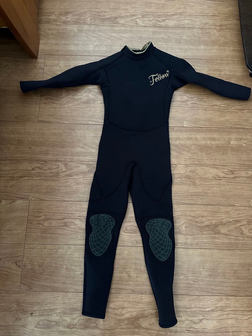 FELLOW フェロー　ウエット　フルスーツ　　　130 キッズ　ジュニア