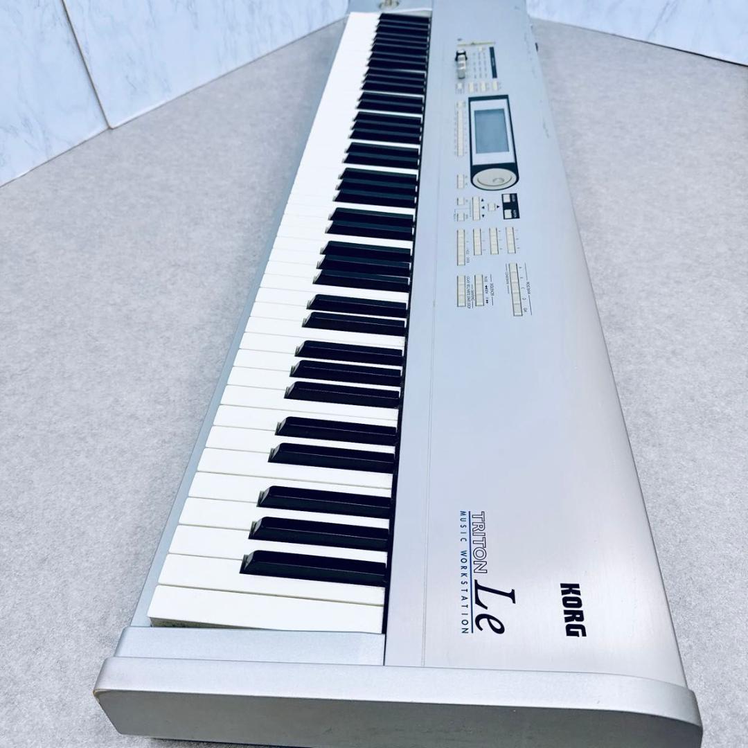 KORG コルグ シンセサイザー TRITON Le88 ダンパーペダル付き
