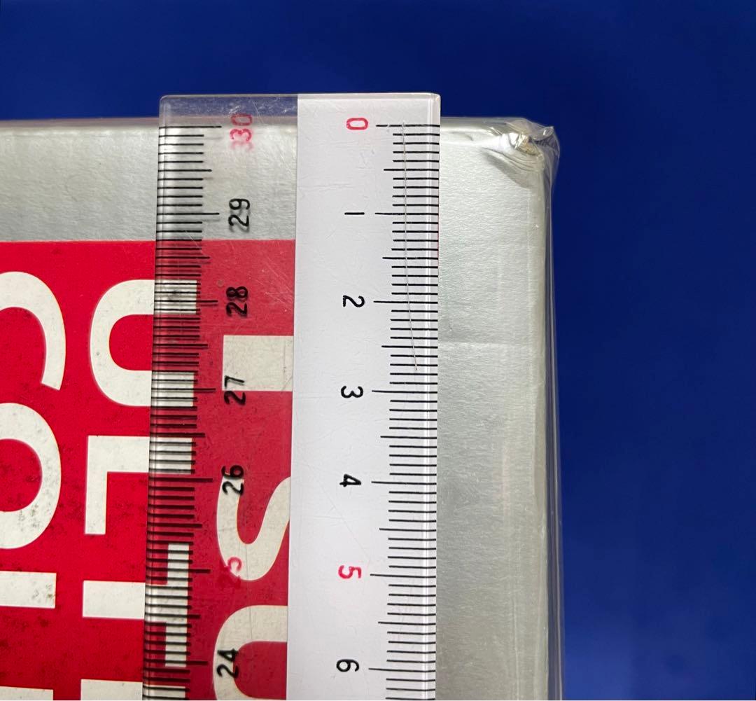 ★未開封新品　ウルトラマン Aタイプ　1/2 スケールマスク　メディコムトイ